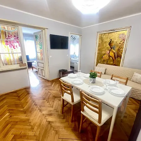 'golden Bird' Apartment, 2 Bedrooms, Super بورغاس