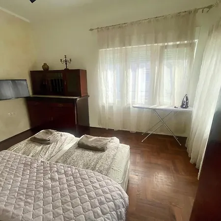 'golden Bird' Apartment, 2 Bedrooms, Super * بورغاس